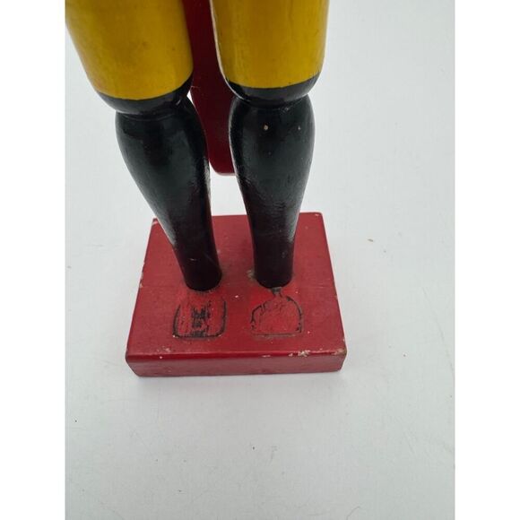 Traditional Wooden Nutcracker Figurine-Soldier‎ - Picture 5 of 7